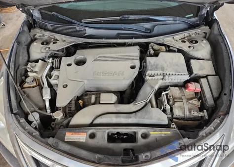 2015 Nissan Altima 2.5 из США, поврежденный, VIN 1N4AL3AP6FN915817